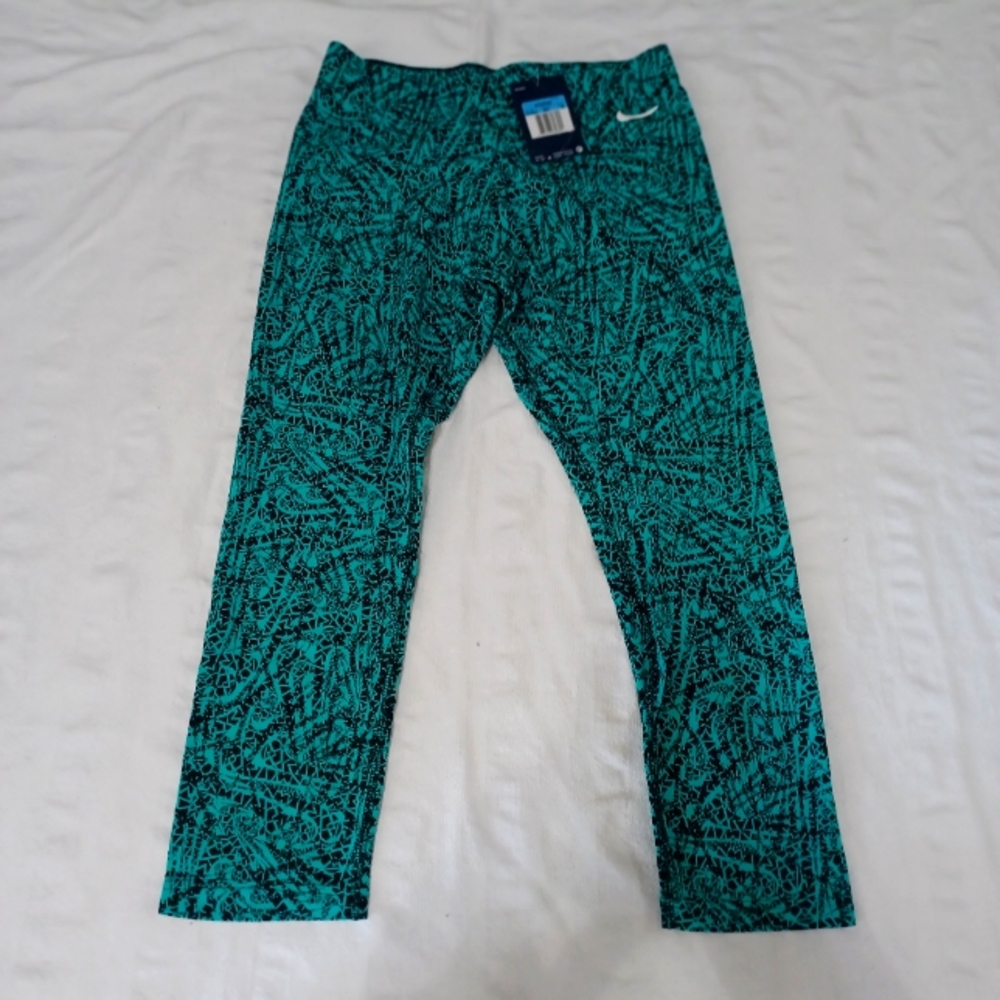 Nike Cropped Leggings